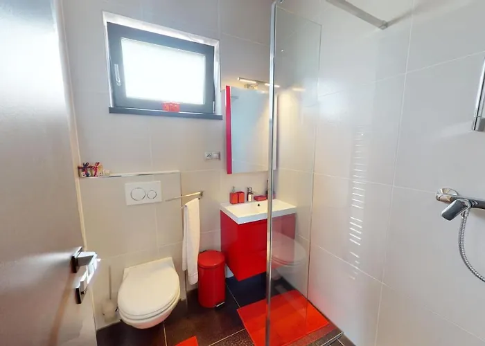 Golf Pool Villa Sajdikove Humence